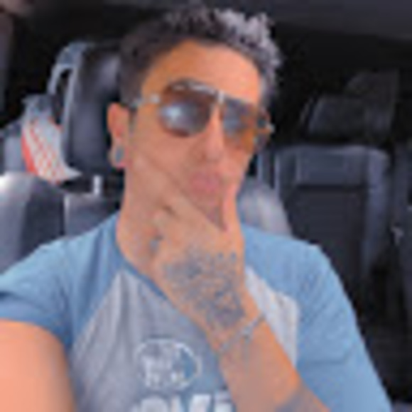 Meet your Posher, Luis - Picture 1 of 1